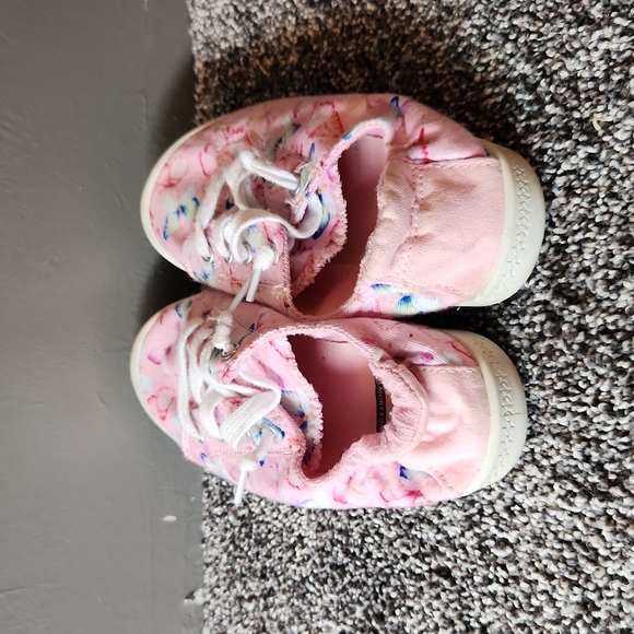 Wonder Nation Slip On Tennis Shoes - Picture 3 of 5